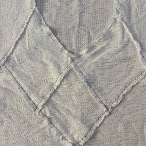 MAX STUDIO * FLOWY WHITE RAYON SHORT SLEEVE TOP * Black & White Stitching